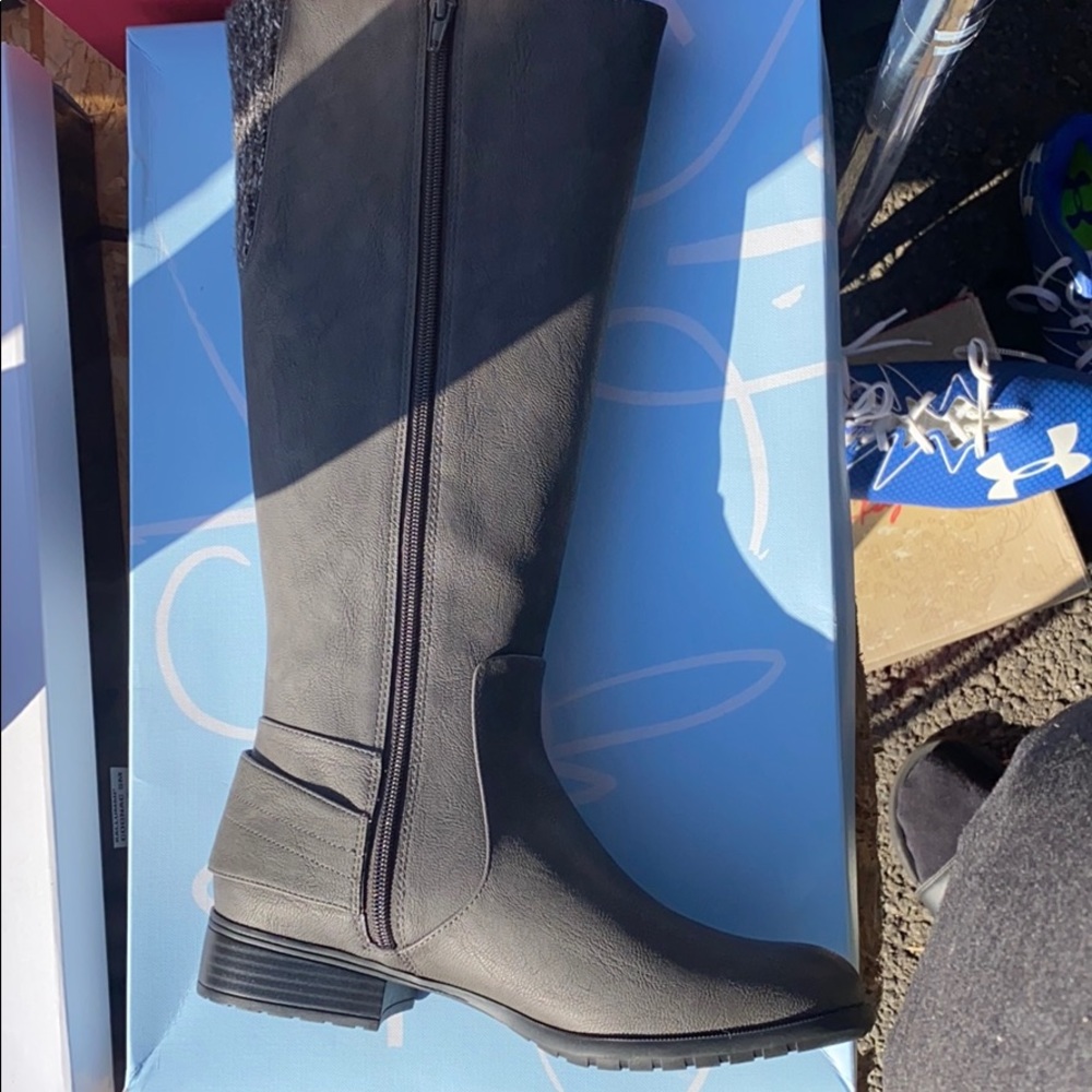 LifeStride Women's Xandy Riding Boot Sz 8.5
